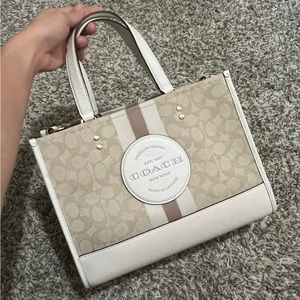 Dempsey Carryall In Signature Jacquard With Stripe And Coach Patch